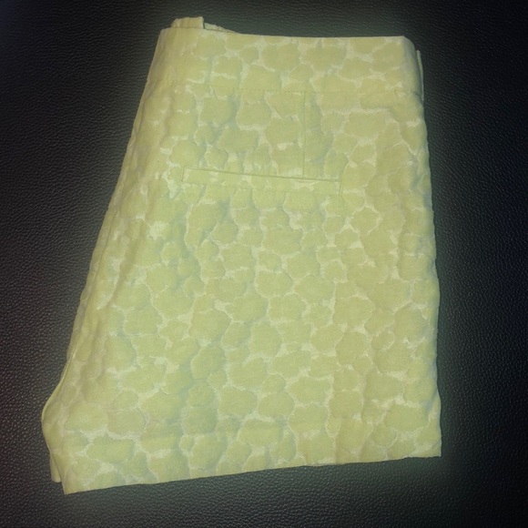 SOLD ✔️ on Merc H&M Lime Green Shorts - Picture 3 of 6